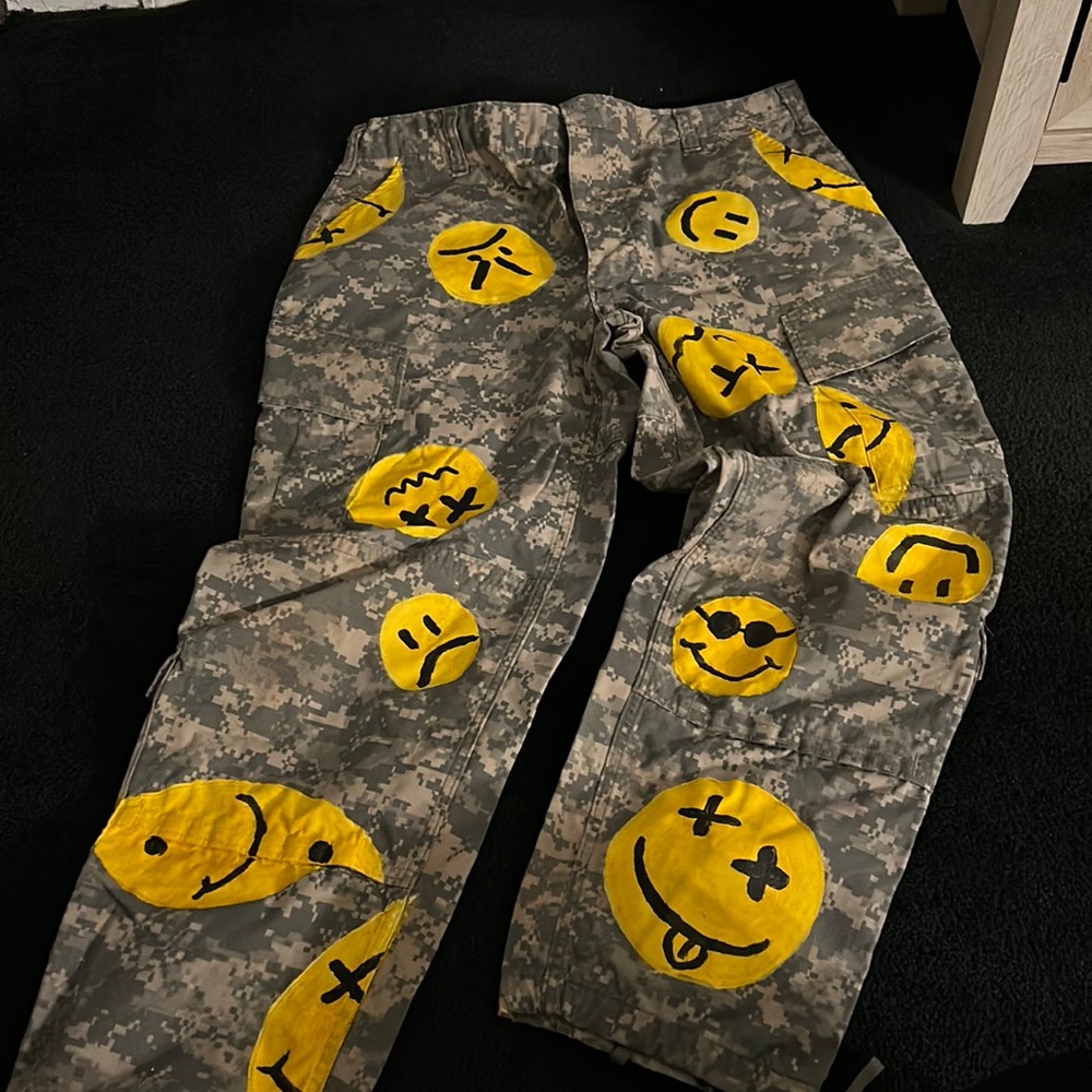 Smiley cargo pants